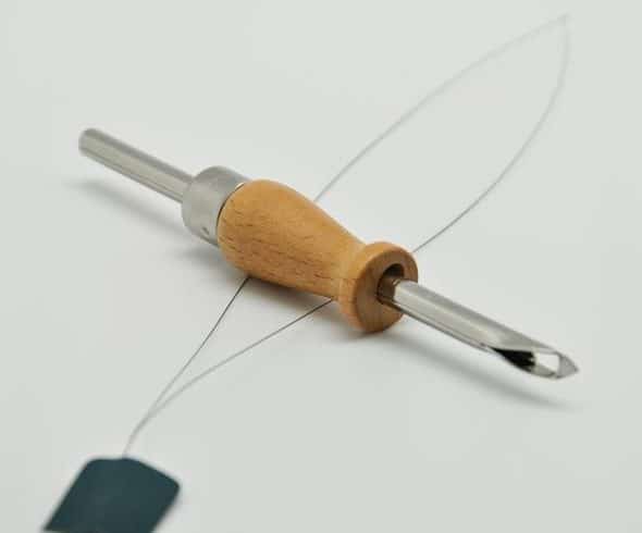 Punch needle tool - adjustable