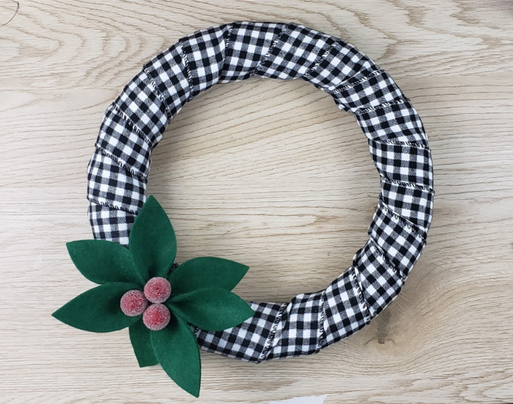 Buffalo Check Christmas Wreath DIY Tutorial - Artful Homemaking