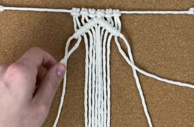 Quick and Easy Macrame Napkin Rings (only uses 3 knots!)