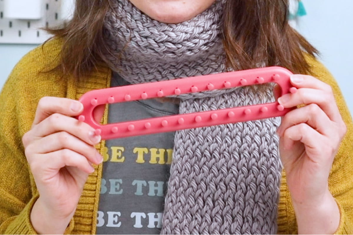 How to Loom Knit an Infinity Scarf in Elongated Stitch using a