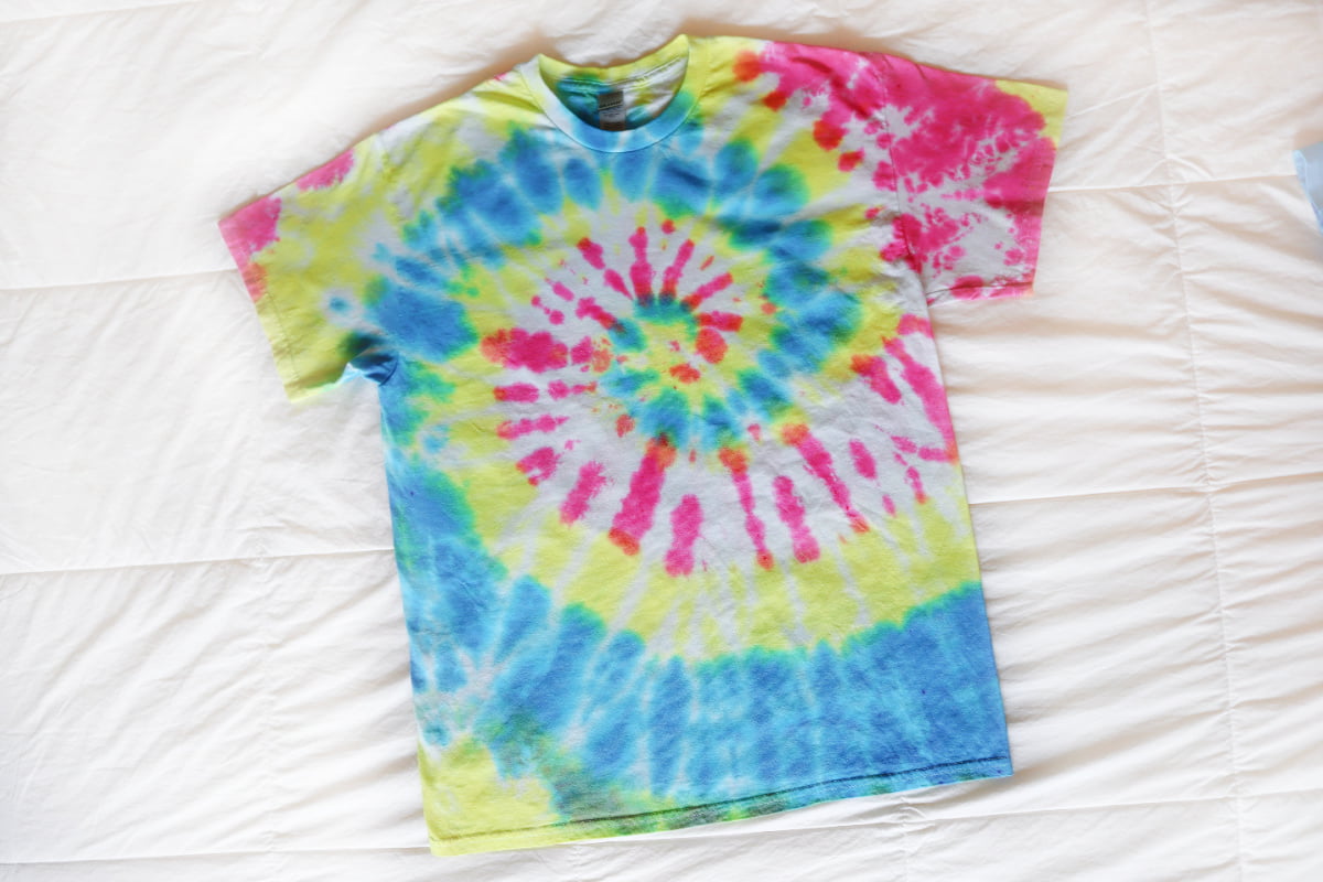 Tie Dye Basics: How To Mix A Soda Ash Solution For Tie Dyeing