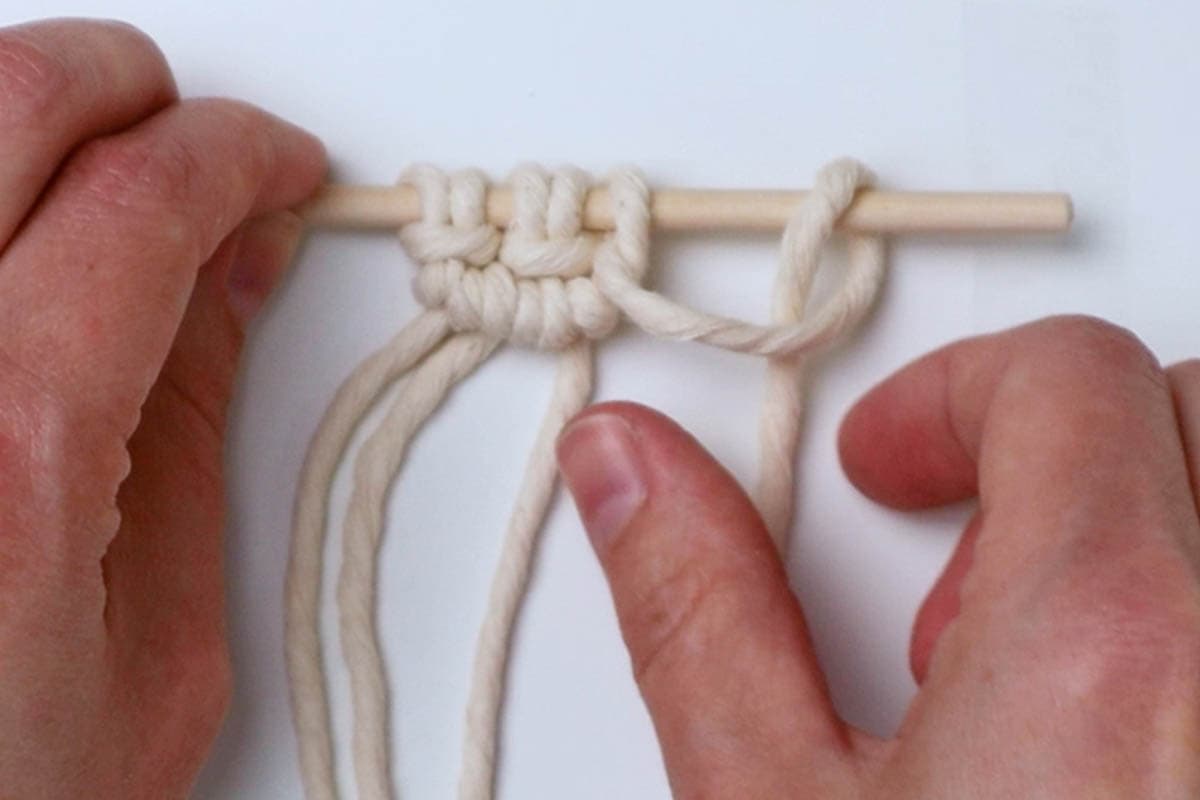 Mini Macrame Wall Hangings – The Wooden Hook Store