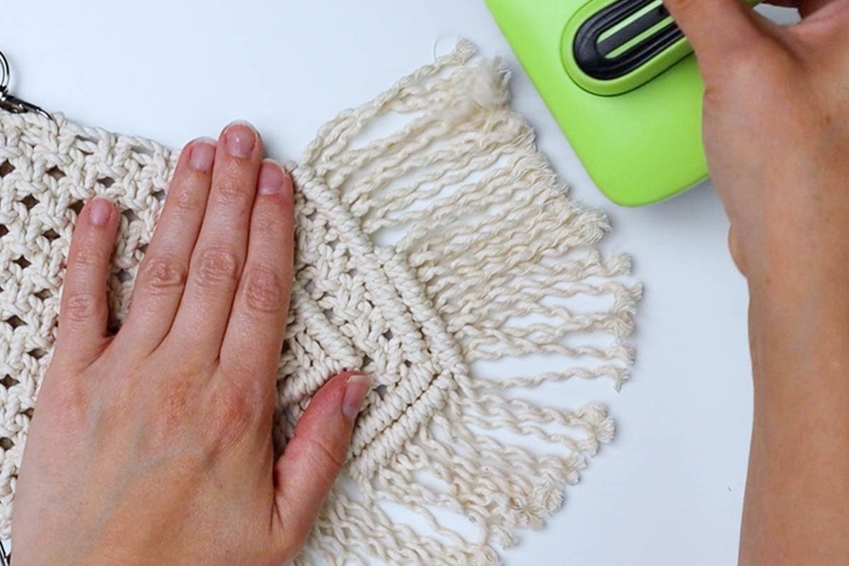 Macrame Sling Bag (Phone Holder) Tutorial & Video!