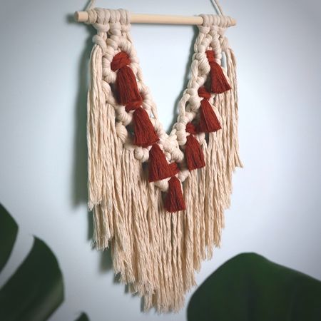 31 Free Macrame Patterns and Knot Craft Projects