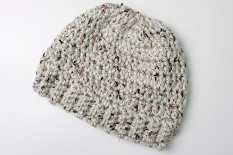 1 HOUR Bulky Crochet Beanie Hat (Free Pattern!) | Marching North