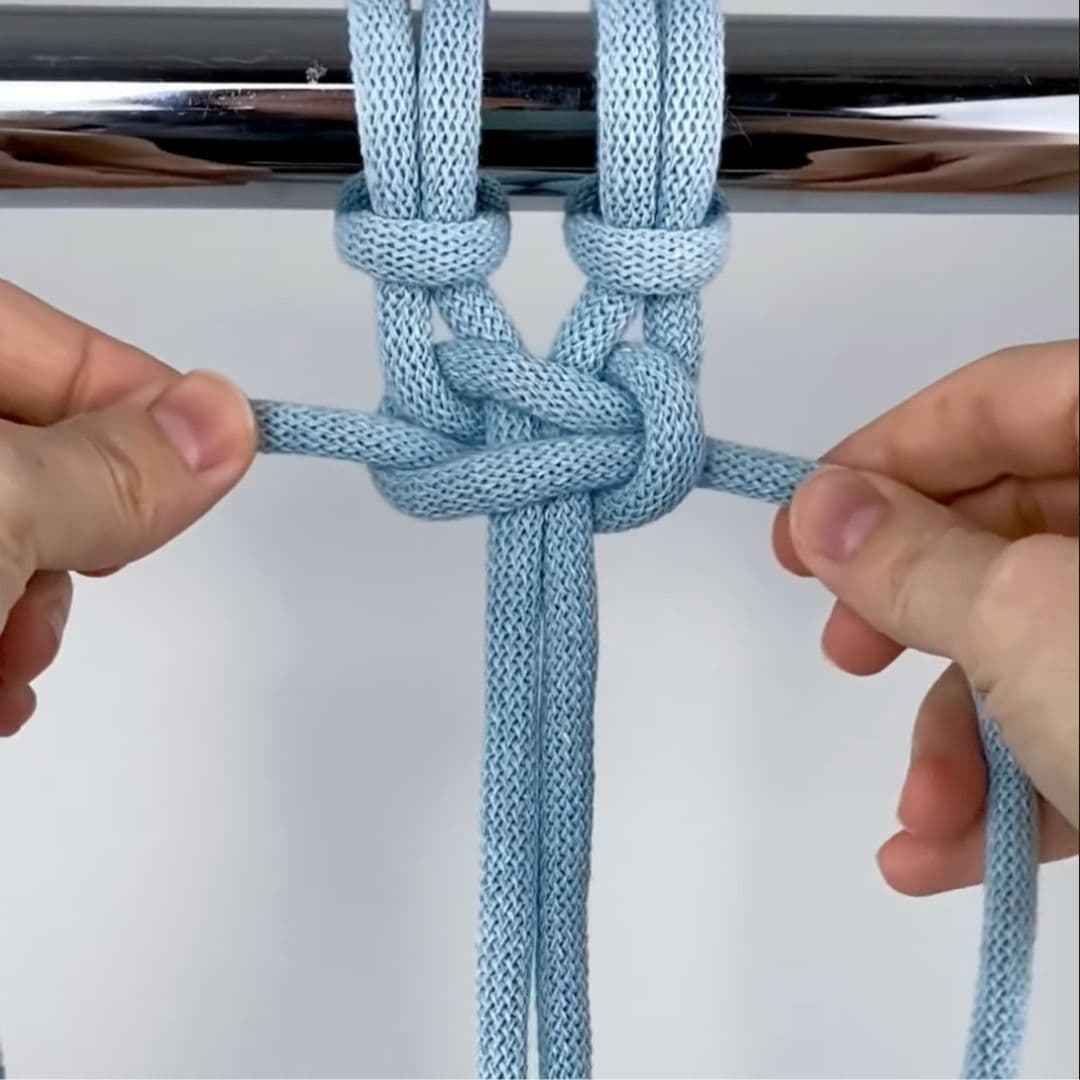 How to Tie the Knot to Hang a Picture with Wire