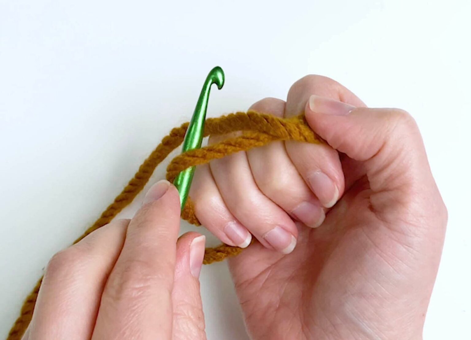 Super EASY Magic Ring (magic Circle) Crochet Tutorial! | Marching North