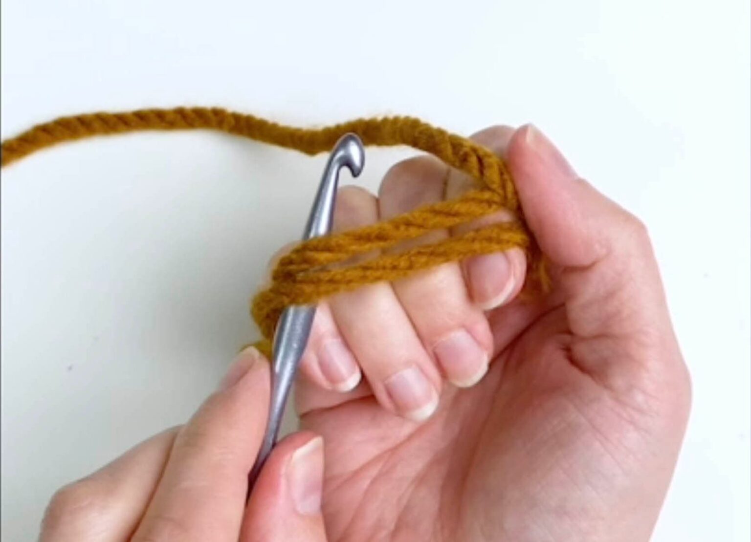 Super EASY Magic Ring (magic Circle) Crochet Tutorial! | Marching North